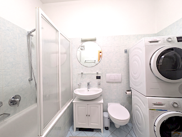 bagno-WC con lavatrice