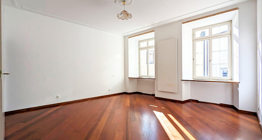 Prachtvolle 3,5-Z-Wohnung in Stadthaus Bild