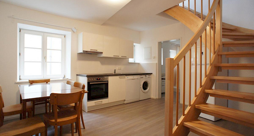6 person flatshare Bild
