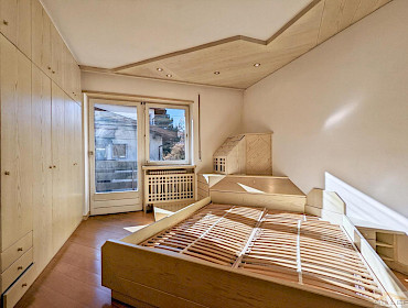 camera da letto con balcone
