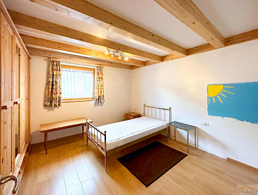 Schlafzimmer mit Platz für Doppelbett