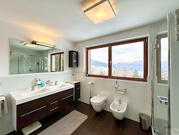 bagno spazioso