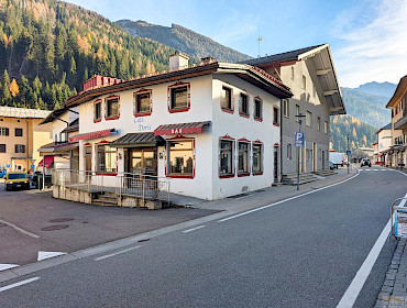 Bar lungo la trafficata strada del Brennero