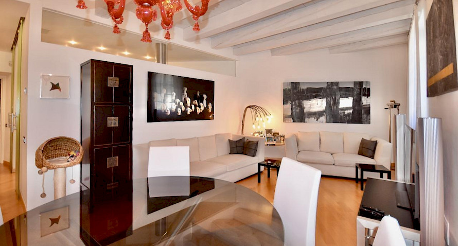 Piazza Lodron: 2-bedroom apartment in the center Bild