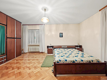 ampia camera da letto ampia camera da letto