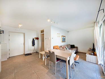 Wohnzimmer mit Zugang zum Gaten