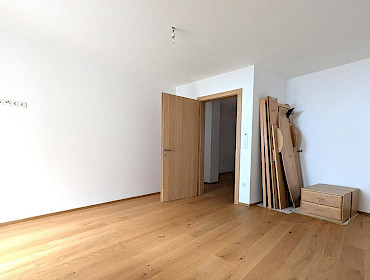 Schlafzimmer mit Balkonzugang