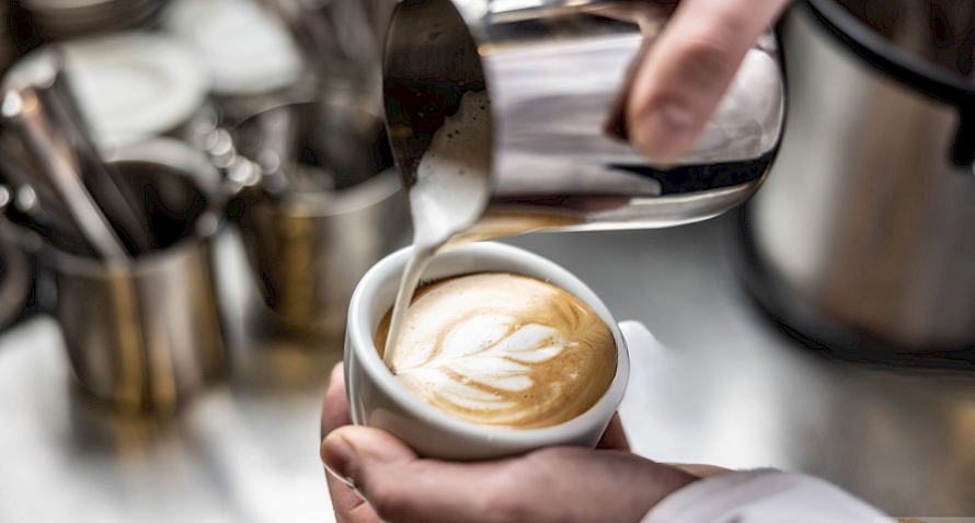 Bar mit Potenzial sucht neuen Mieter– perfekte Gastro-Lage ☕ Bild