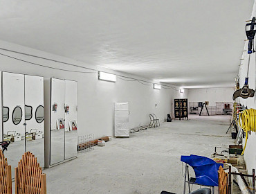 Zusätzliches Lager mit viel Platz und Gestaltungsmöglichkeiten