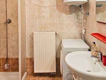 Badezimmer mit Dusche Badezimmer mit Dusche