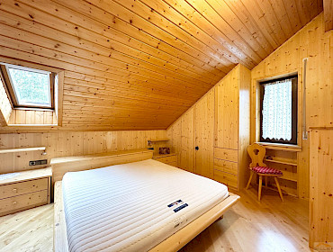 grosses Schlafzimmer