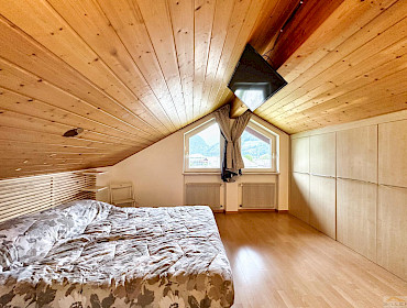 Charmantes Schlafzimmer mit viel Platz