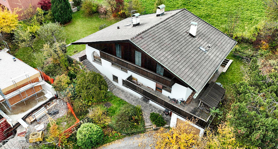 Exklusives Anwesen in ausgezeichneter Wohnlage Exklusives Anwesen in ausgezeichneter Wohnlage Bild