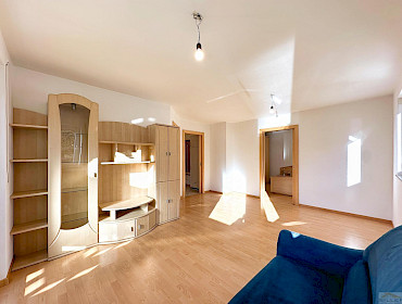 Wohnzimmer mit Möbliar