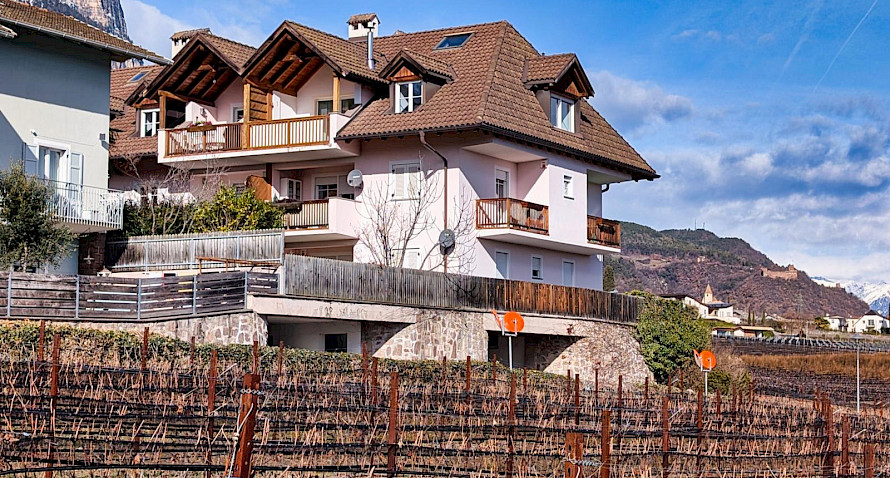 Gut ausgestattete 3-Z-W mit Fernblick Bild