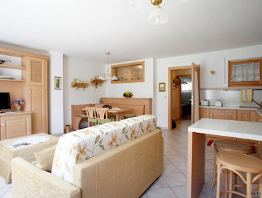 Wohnzimmer mit Küche Wohnzimmer mit Küche