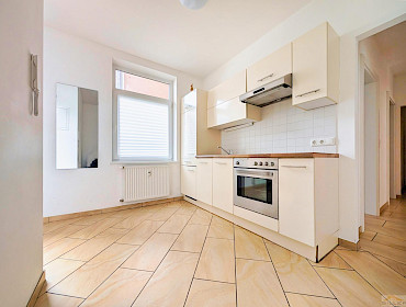 Wohnküche mit Küchenblock