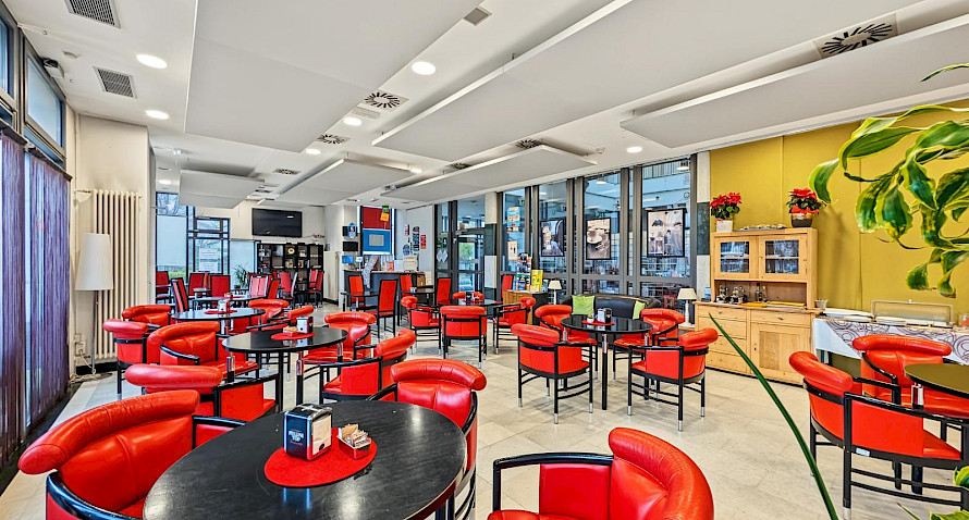 Cafè/Restaurant im Stadttheater zu verpachten Bild