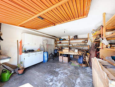 Garage Garage