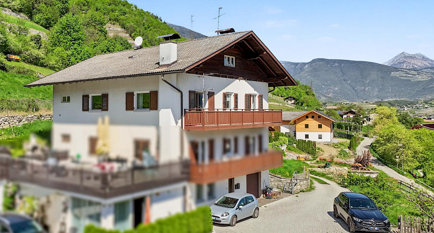 Ausbaufähige 4-Zimmer-Wohnung (bis zu 6 Zimmer) im Privathaus im Zentrum ☼ Ausbaufähige 4-Zimmer-Wohnung (bis zu 6 Zimmer) im Privathaus im Zentrum ☼ Bild