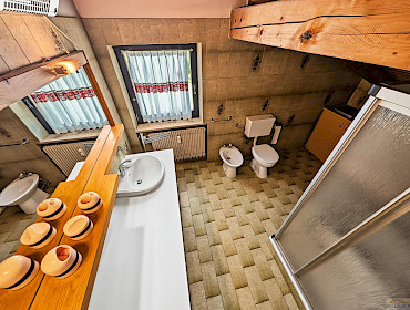 2. Badezimmer mit Fenster + Bidet 2. Badezimmer mit Fenster + Bidet