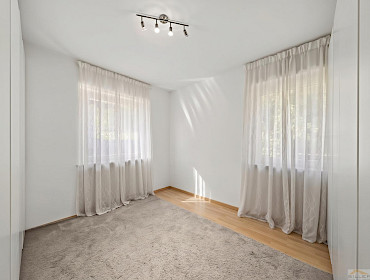 Begehbarer Kleiderschrank / weiteres Schlafzimmer Begehbarer Kleiderschrank / weiteres Schlafzimmer